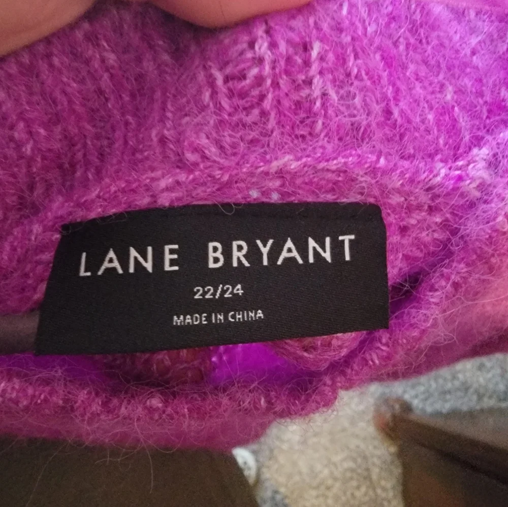 Fushia sweater EUC - Picture 3 of 5